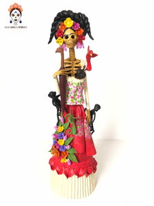 Catrina de Frida Kahlo con chongo - 50 cm. 20 in.