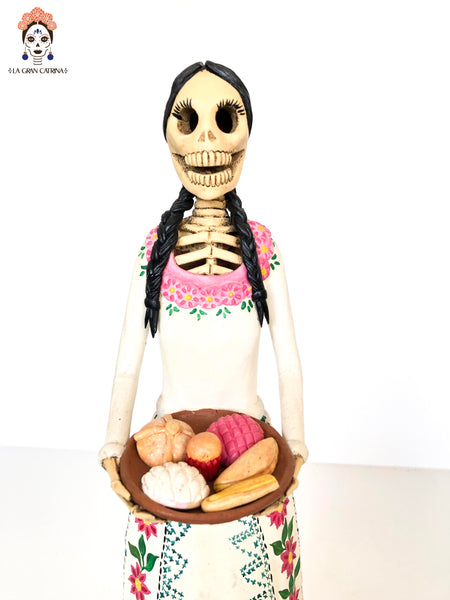 Catrina panadera - 47 cm. 19 in.